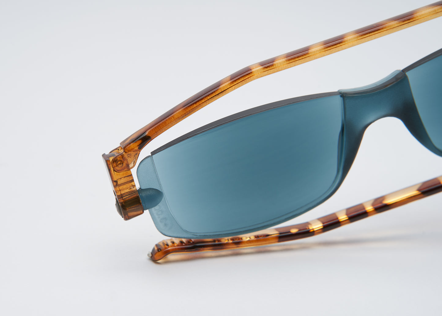 Compact 2A Folding Reading Sunglasses